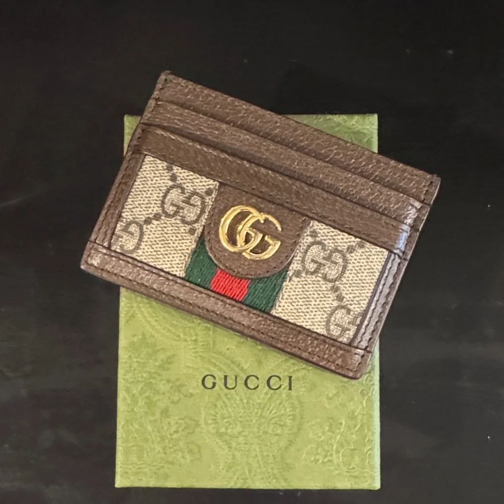 Gucci GG Supreme Brown and Green Card Holder - Picture 1 of 8